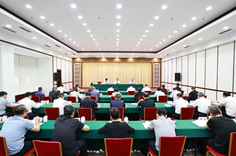 我市召開2024年食品安全委員會全體會議，深化監(jiān)管與服務(wù)創(chuàng)新